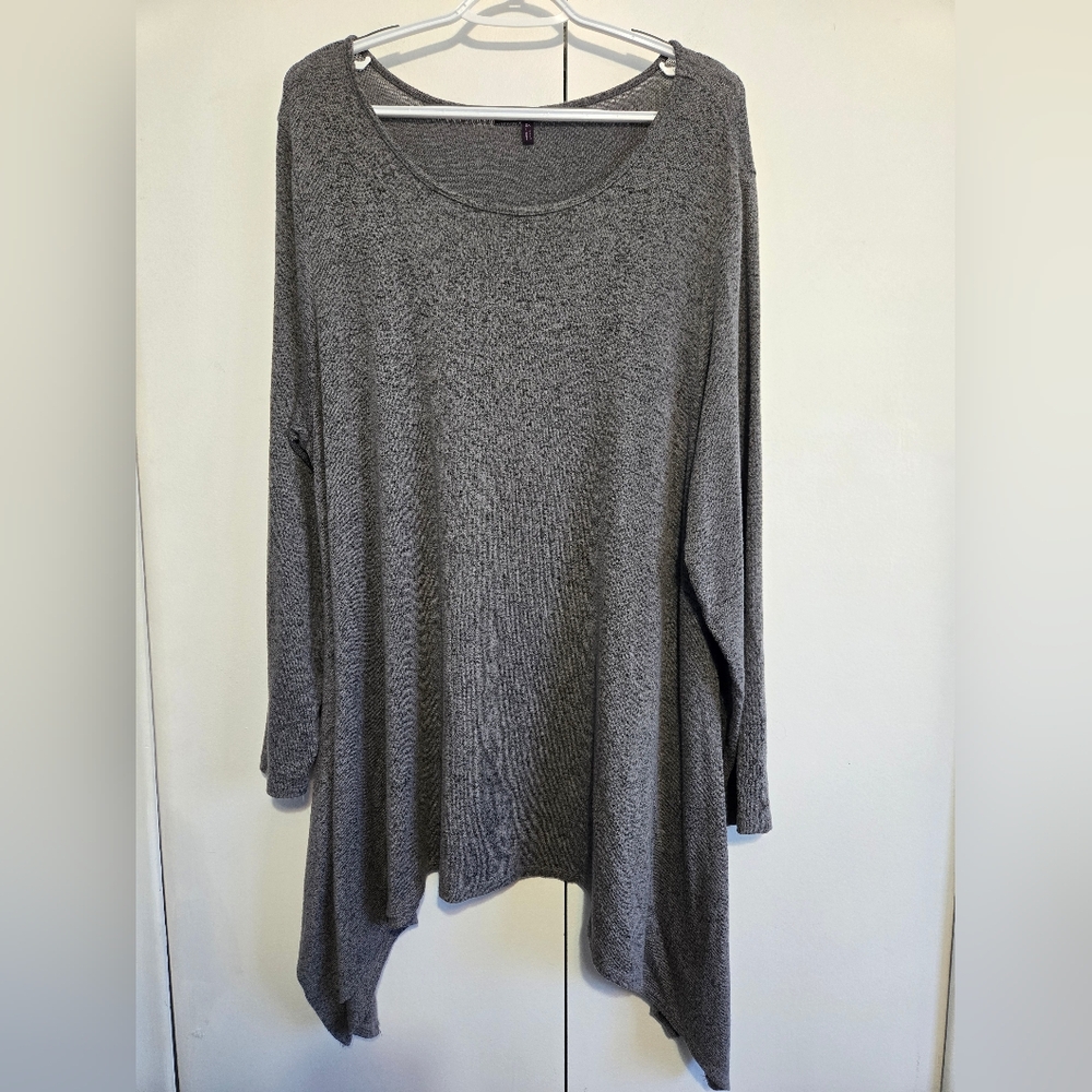 Olivia Sky Charcoal Long Sleeve Top‎